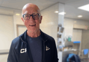 Vrijwilliger Harry (76): “Het is onmenselijk om gewortelde kinderen weg te sturen”